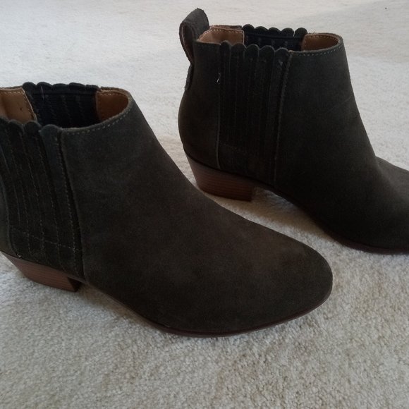 Jack Rogers Women Jack Rogers Olive Green Suede Booties